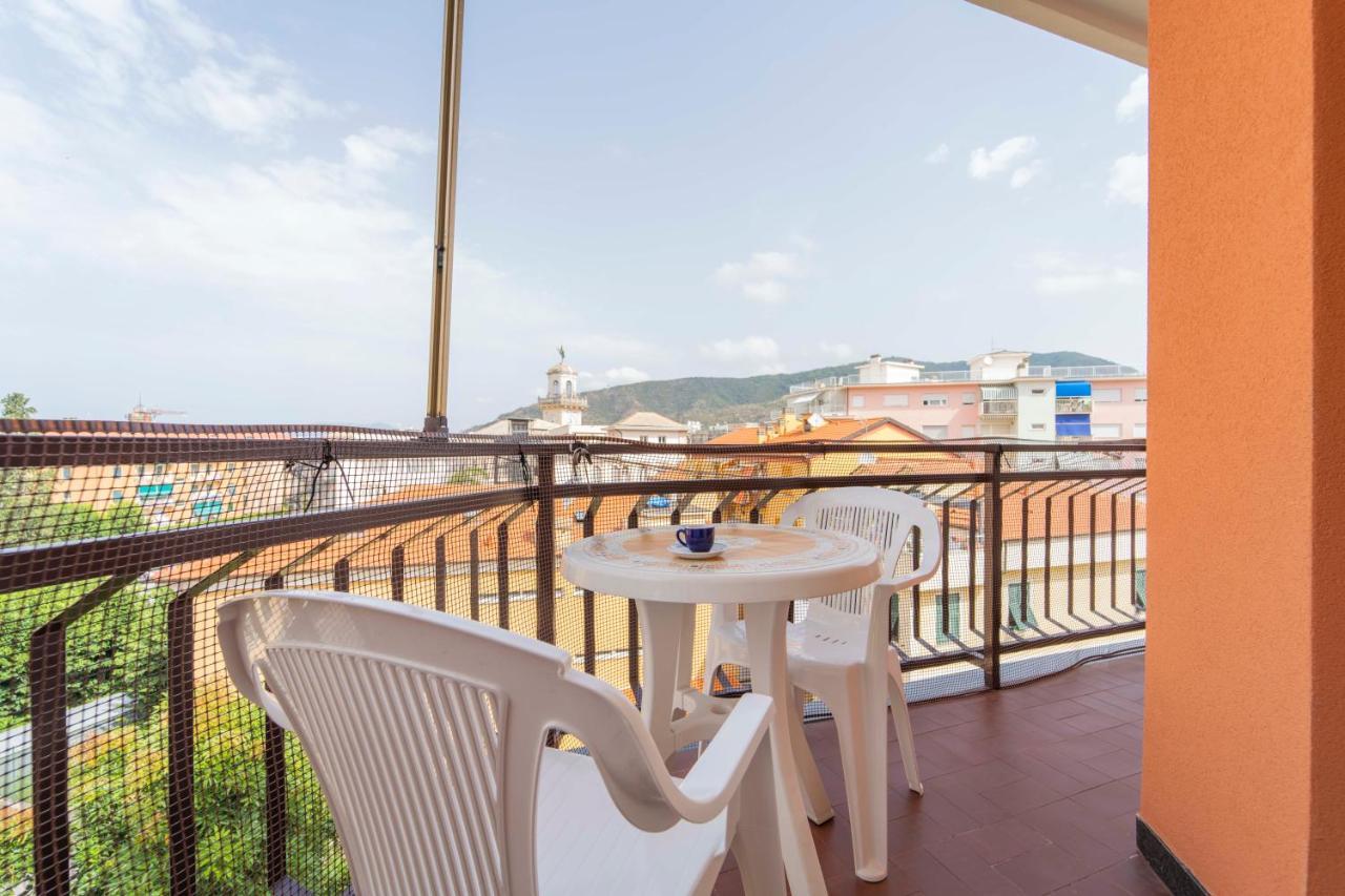 193 - Casa Via Della Chiusa - Centralissimo E Vicino Alla Baia Del Silenzio, Spiaggia E Mare 150M - Parcheggio Gratis Incluso E Aria Condizionata Sestri Levante Bagian luar foto